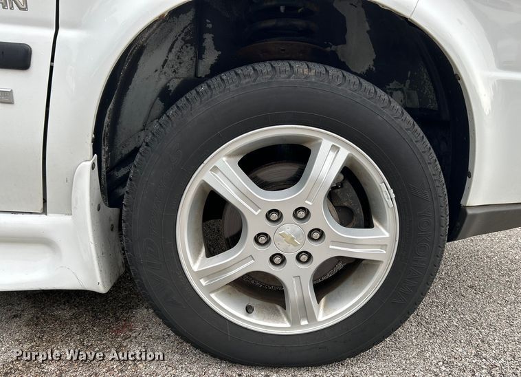 image for item EK4906 2006 Chevrolet  Uplander  handicap accessible van