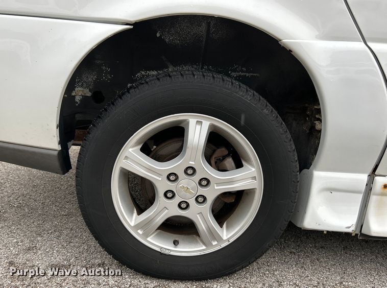 image for item EK4906 2006 Chevrolet  Uplander  handicap accessible van