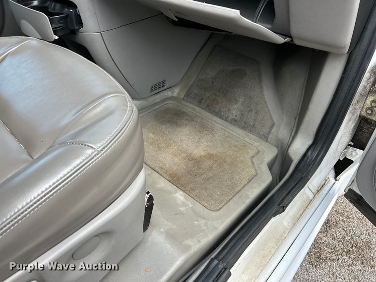 image for item EK4909 2008 Chevrolet  Uplander handicap accessible van