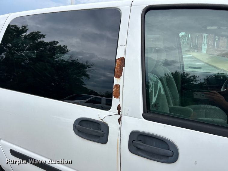 image for item EK4910 2008 Chevrolet  Uplander handicap accessible van