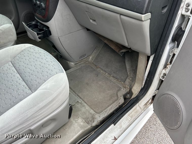 image for item EK4910 2008 Chevrolet  Uplander handicap accessible van