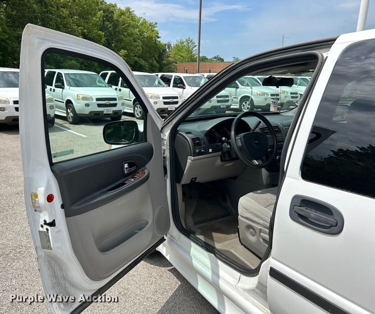 image for item EK4912 2008 Chevrolet  Uplander handicap accessible van
