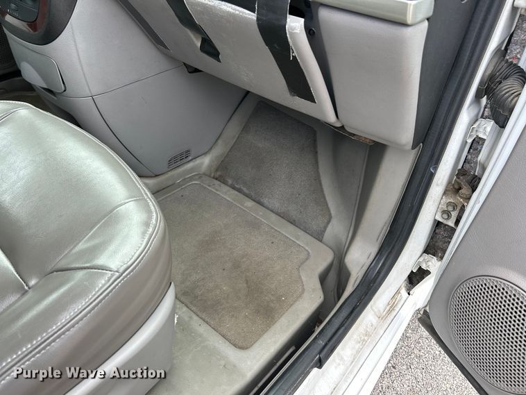 image for item EK4912 2008 Chevrolet  Uplander handicap accessible van