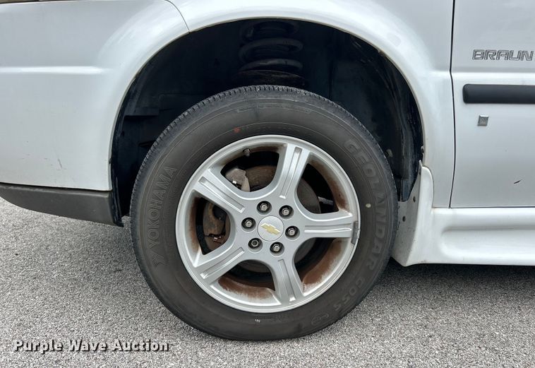 image for item EK4912 2008 Chevrolet  Uplander handicap accessible van