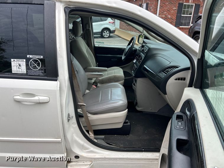 image for item EK4913 2012 Dodge  Grand Caravan  handicap accessible van