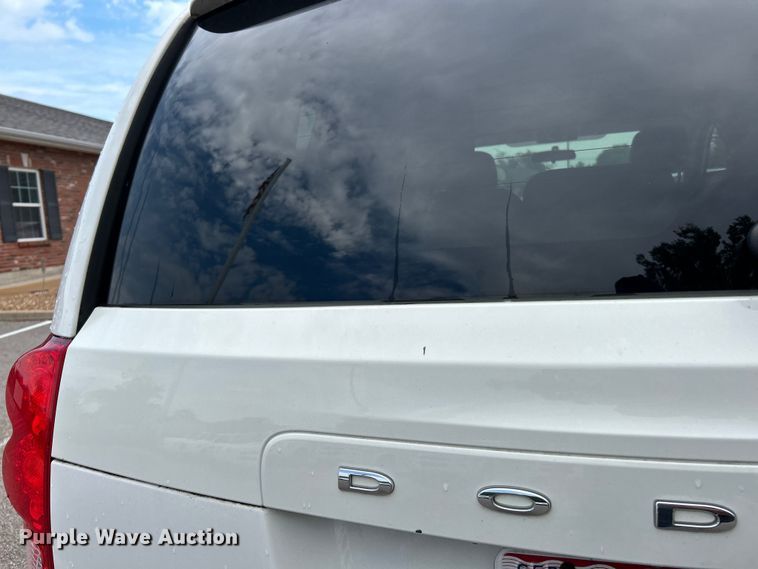 image for item EK4914 2012 Dodge Grand Caravan  handicap accessible van