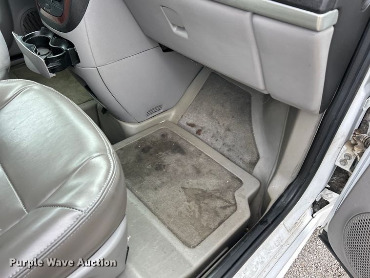 image for item EK4915 2008 Chevrolet  Uplander handicap accessible van