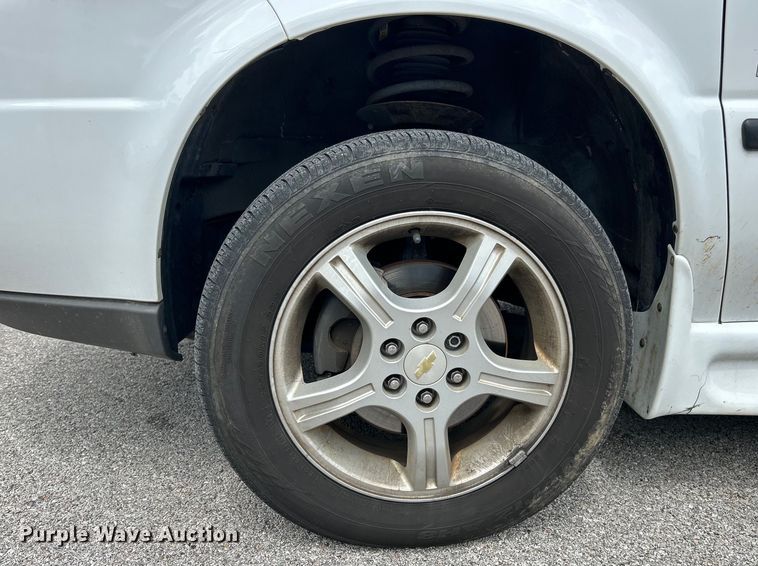 image for item EK4915 2008 Chevrolet  Uplander handicap accessible van