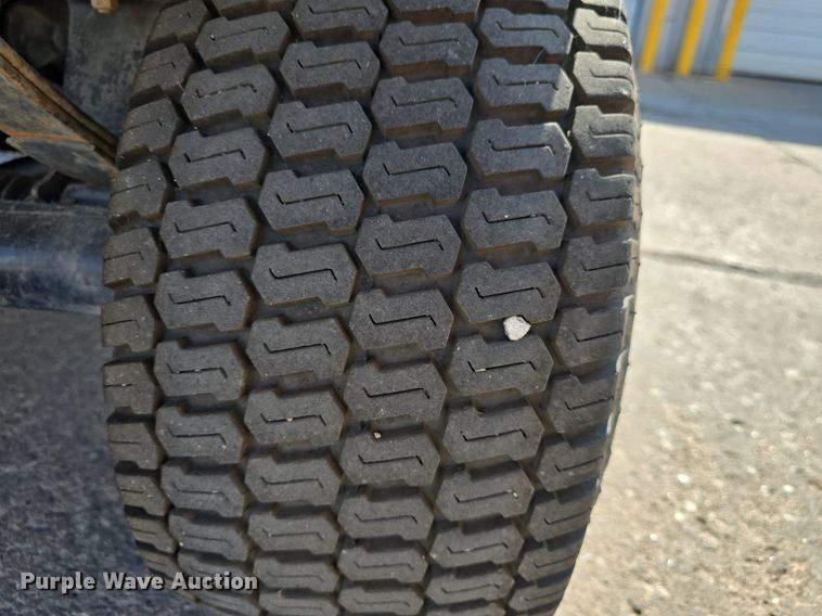 image for item EK6211 2002 Kawasaki  Mule 3020 utility vehicle