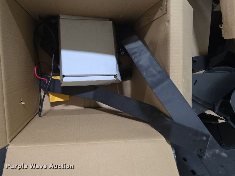 image for item EK6218 Police equipment 