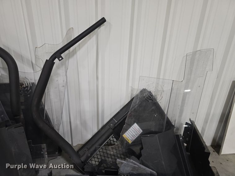 image for item EK6218 Police equipment 