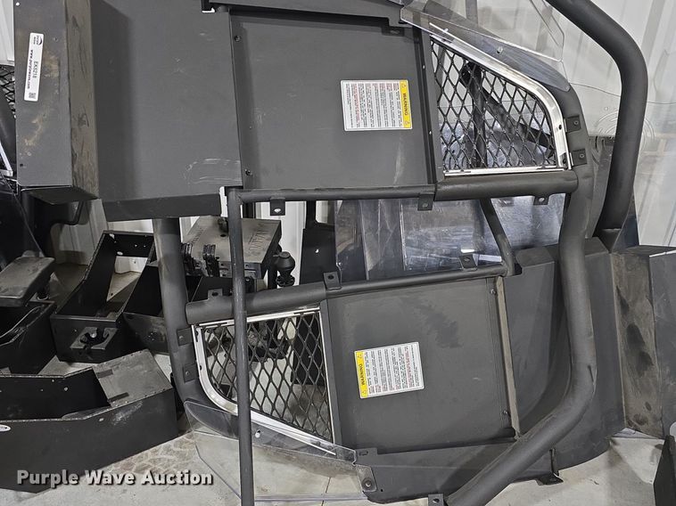 image for item EK6218 Police equipment 