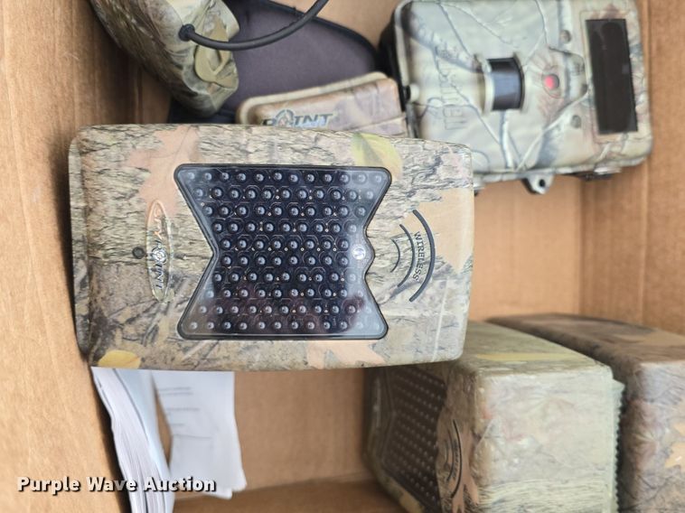 image for item EK6221 (11) game trail cameras