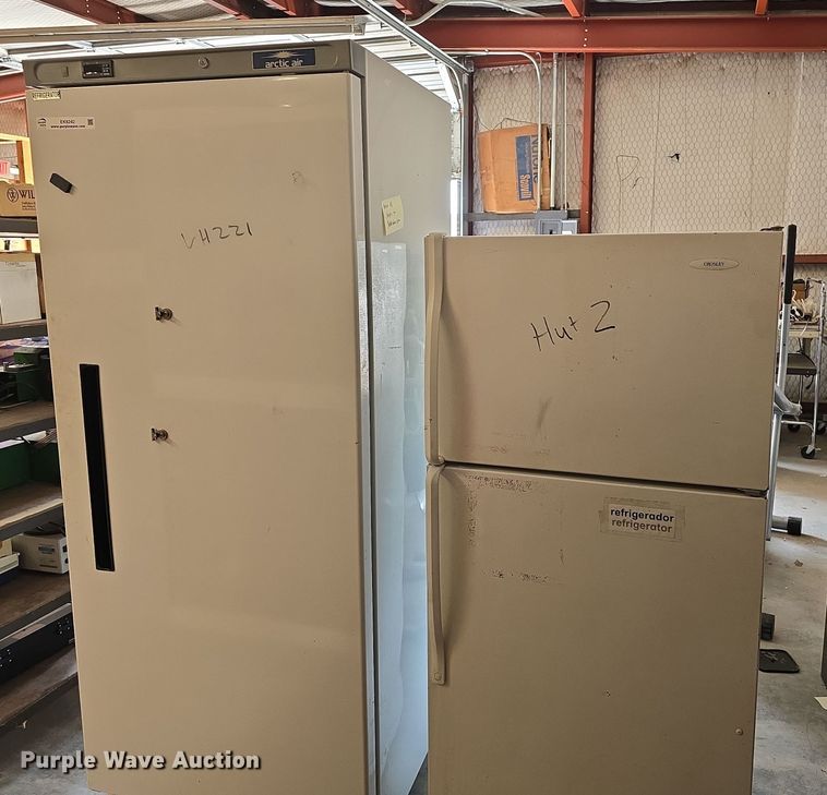 image for item EK6242 (2) refrigerators