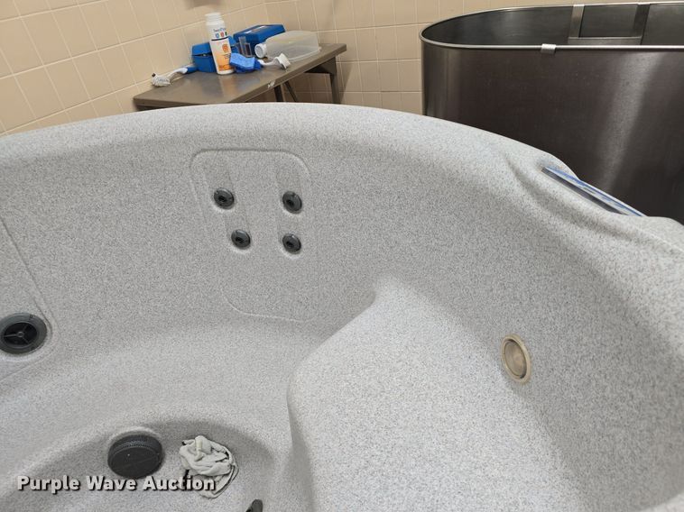 image for item EK6246 Bullfrog Sport X spa