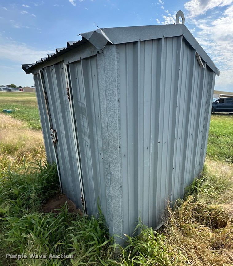 image for item IB9429 Metal shed