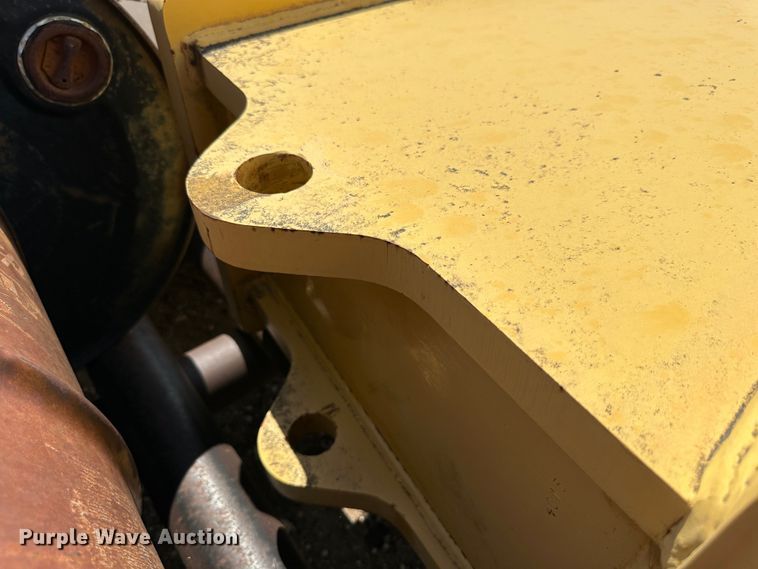 image for item IB9433 John Deere PT-EMA-PBlock motor grader push block