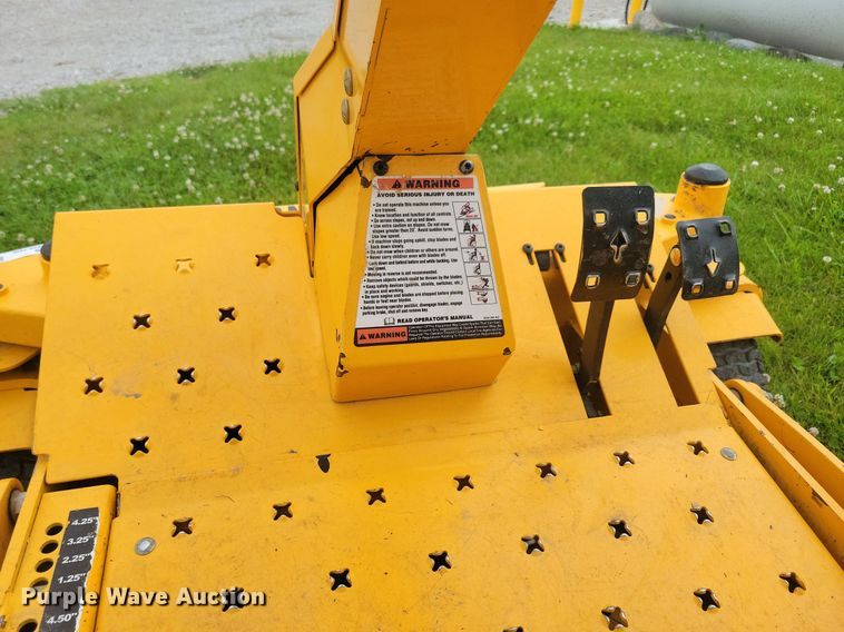 image for item KA9905 2017 Cub Cadet Pro Z 900  ZTR lawn mower