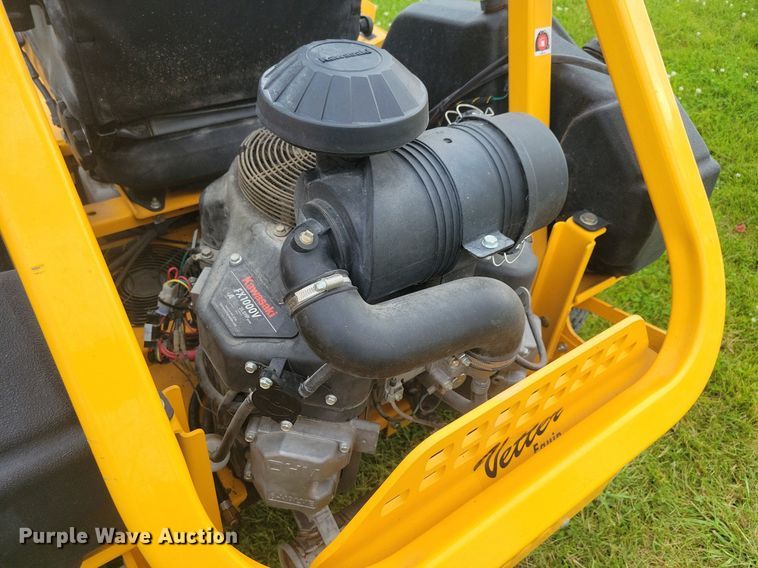 image for item KA9905 2017 Cub Cadet Pro Z 900  ZTR lawn mower