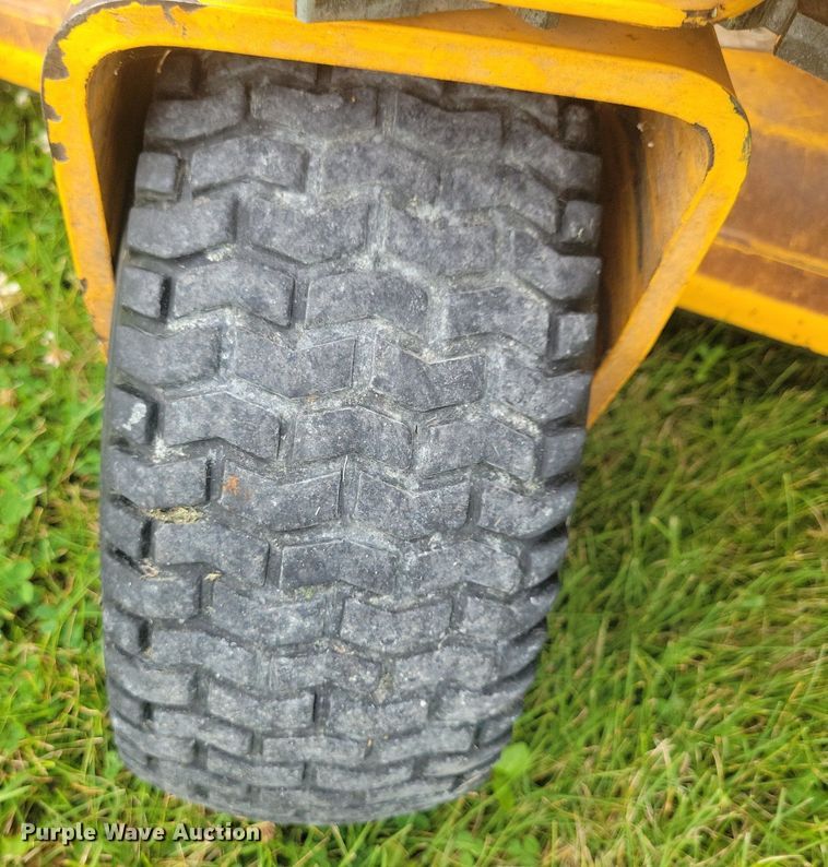 image for item KA9905 2017 Cub Cadet Pro Z 900  ZTR lawn mower