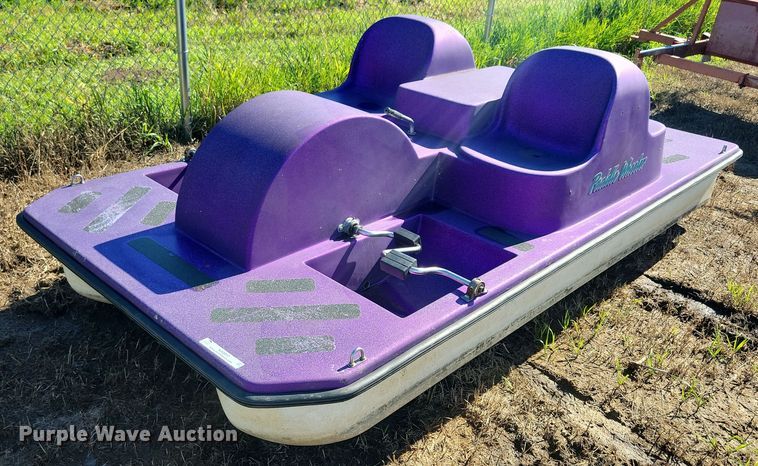 image for item KA9917 2005 Paddle Wheeler paddle boat