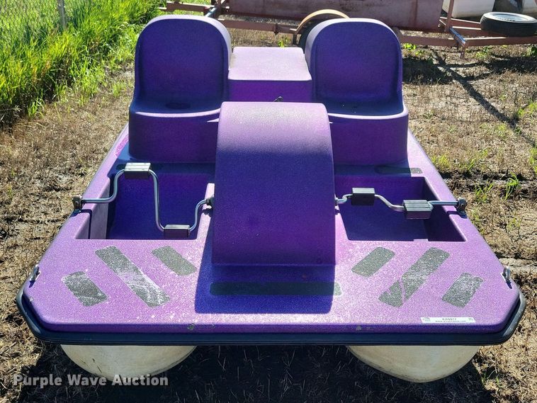 image for item KA9917 2005 Paddle Wheeler paddle boat