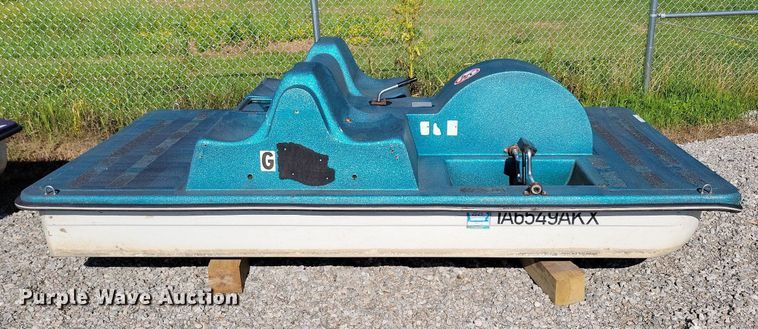 image for item KA9918 1998 Paddle Wheeler paddle boat