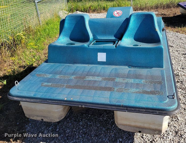 image for item KA9918 1998 Paddle Wheeler paddle boat