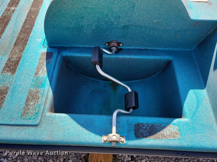 image for item KA9918 1998 Paddle Wheeler paddle boat