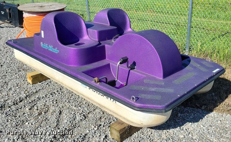 image for item KA9919 2005 Paddle Wheeler paddle boat