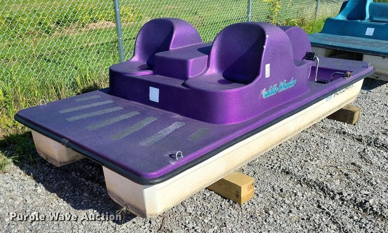 image for item KA9919 2005 Paddle Wheeler paddle boat