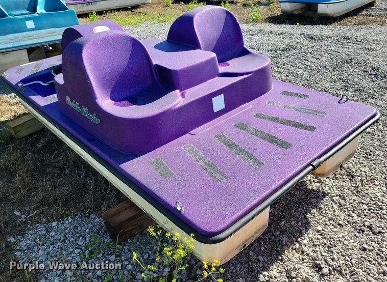 image for item KA9919 2005 Paddle Wheeler paddle boat