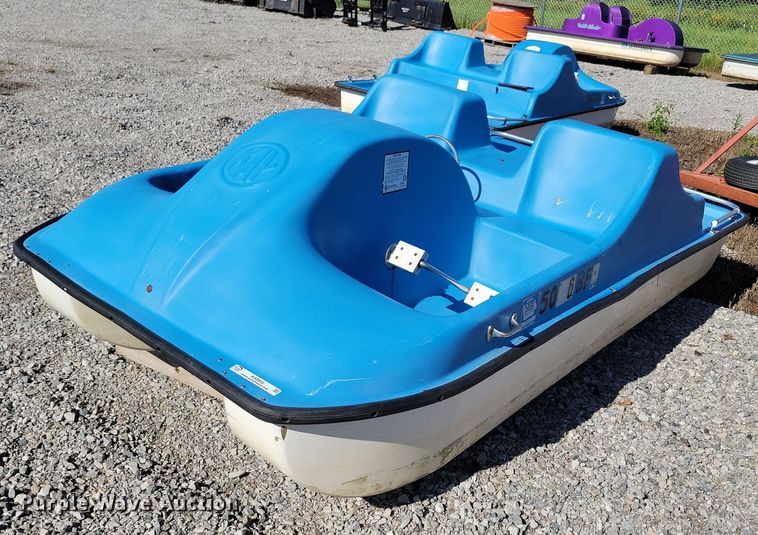 image for item KA9920 2008 Kay Pedal Cruiser paddle boat
