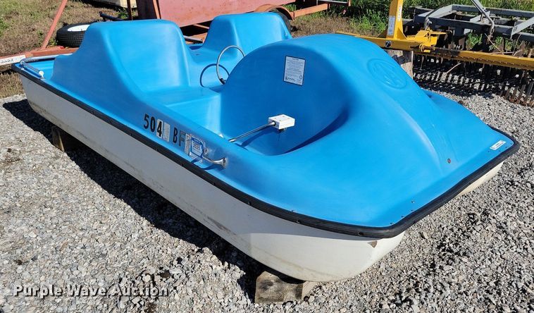 image for item KA9920 2008 Kay Pedal Cruiser paddle boat
