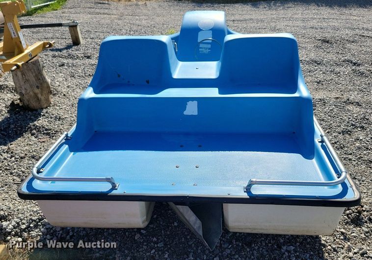 image for item KA9920 2008 Kay Pedal Cruiser paddle boat