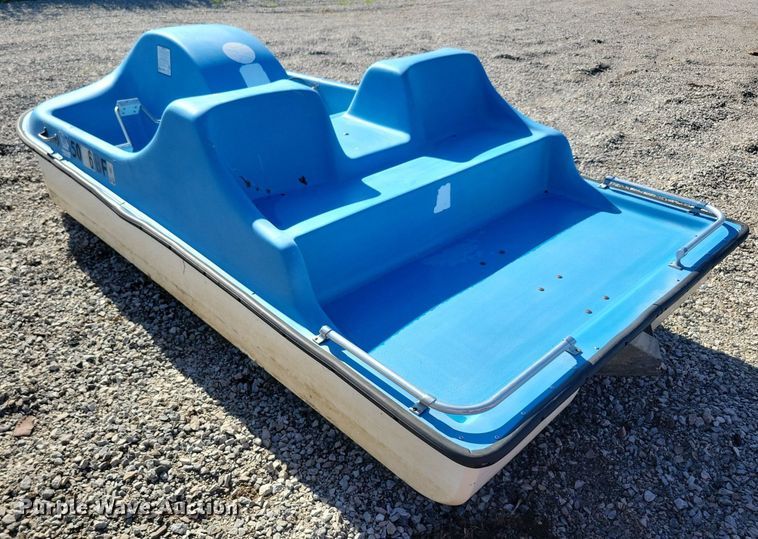 image for item KA9920 2008 Kay Pedal Cruiser paddle boat