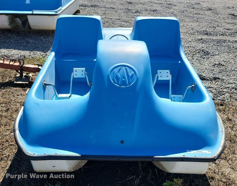 image for item KA9921 2008 Kay Pedal Cruiser paddle boat