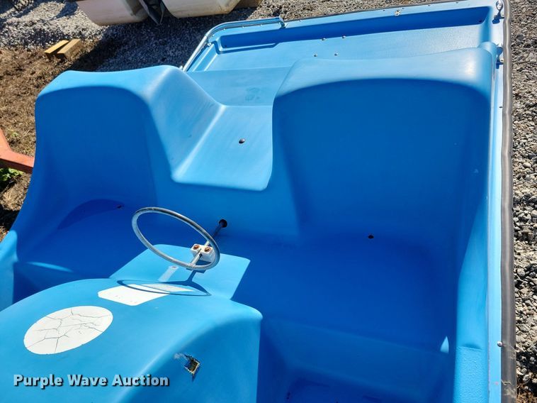 image for item KA9921 2008 Kay Pedal Cruiser paddle boat