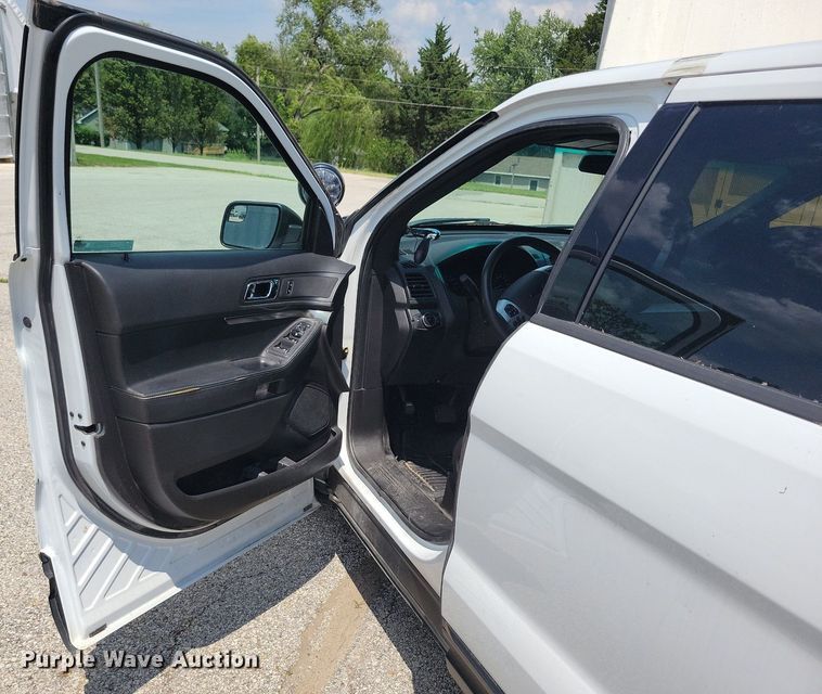 image for item KA9978 2015 Ford Explorer Police Interceptor SUV