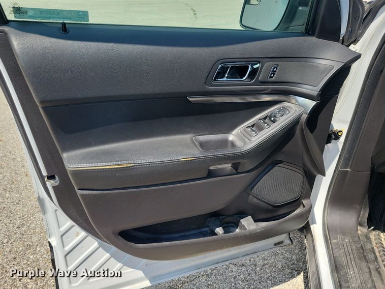 image for item KA9978 2015 Ford Explorer Police Interceptor SUV