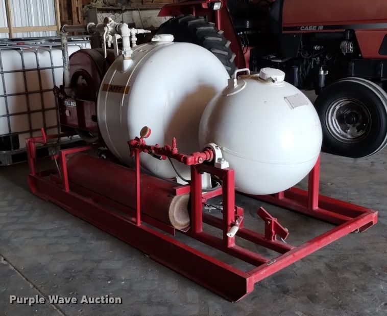 image for item LO9037 1975 Fire Boss fire skid unit