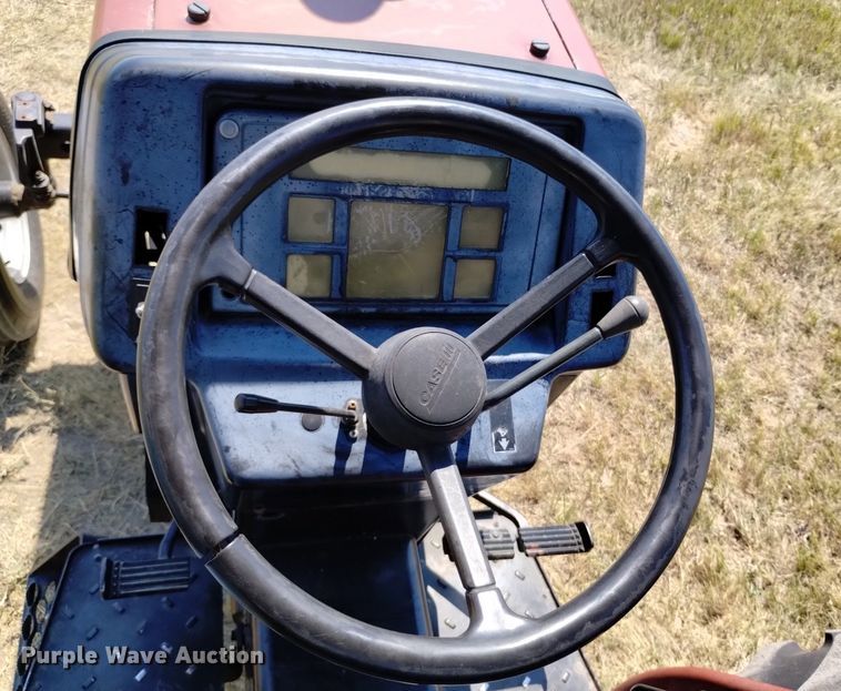 image for item LO9038 2000 Case C90 tractor