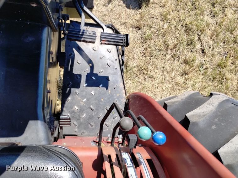 image for item LO9038 2000 Case C90 tractor