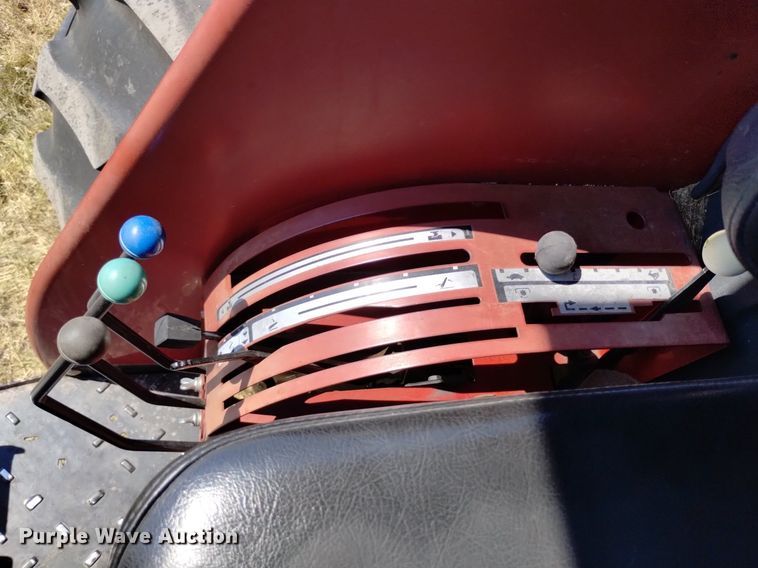 image for item LO9038 2000 Case C90 tractor