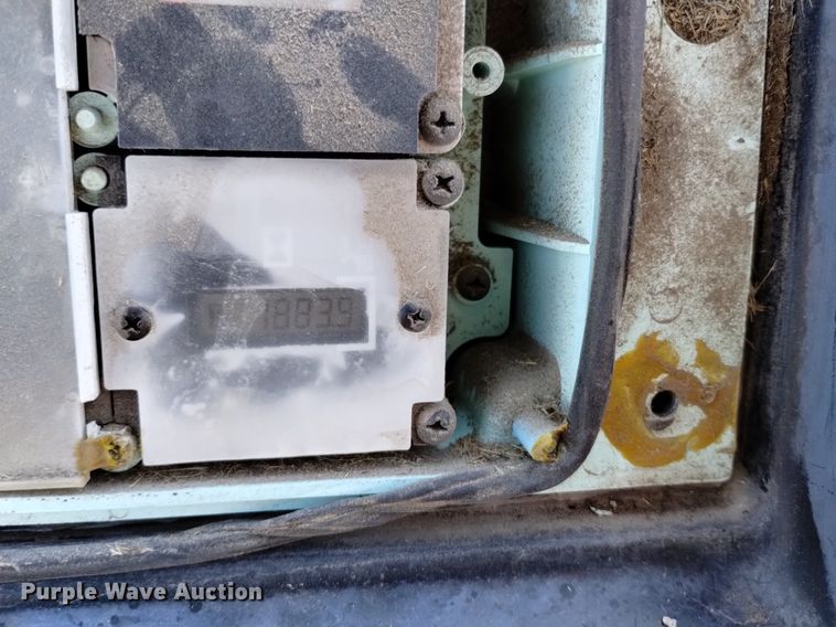 image for item LO9038 2000 Case C90 tractor