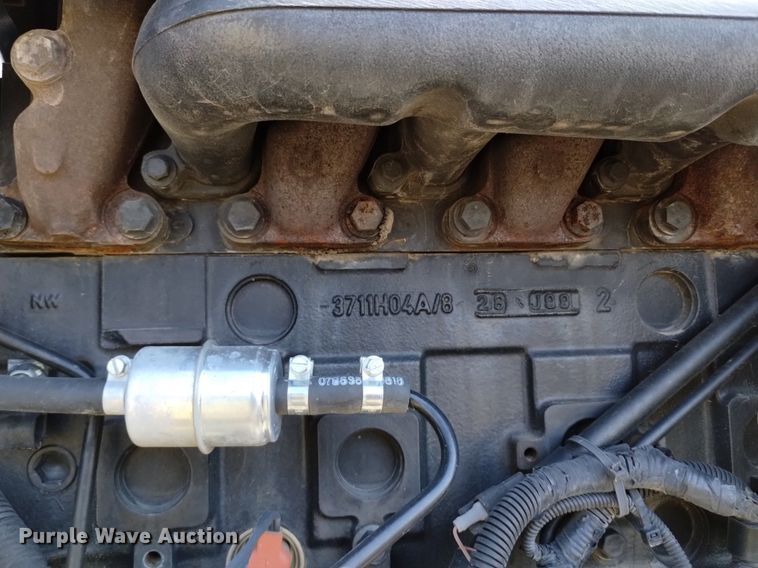 image for item LO9038 2000 Case C90 tractor