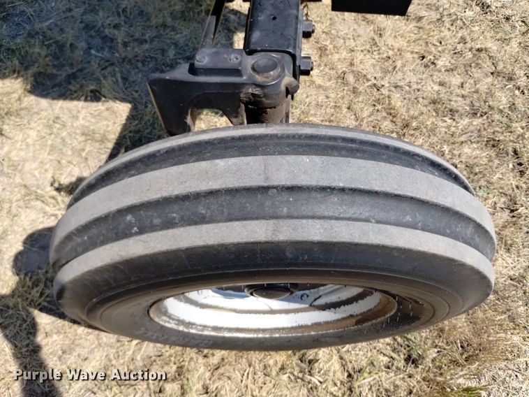 image for item LO9038 2000 Case C90 tractor