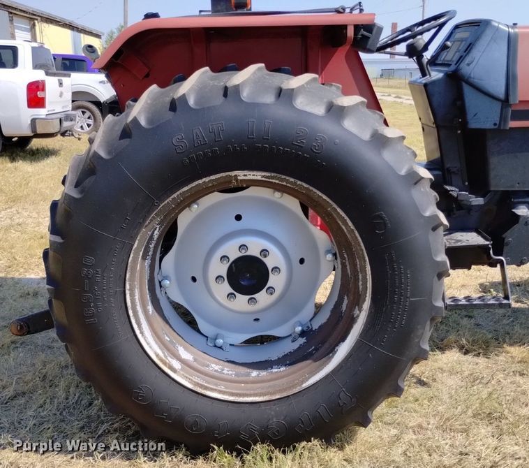 image for item LO9038 2000 Case C90 tractor