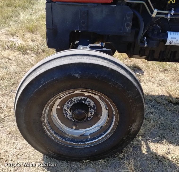 image for item LO9038 2000 Case C90 tractor