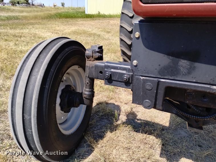 image for item LO9038 2000 Case C90 tractor